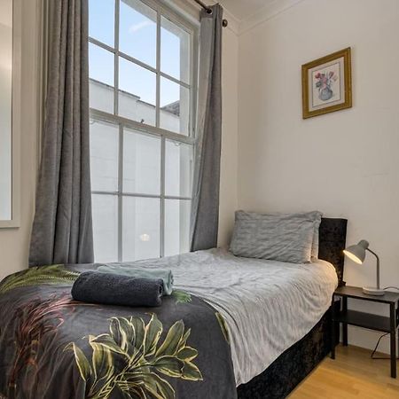 דירות לונדון Cosy 2Br Retreat Near Paddington Station מראה חיצוני תמונה