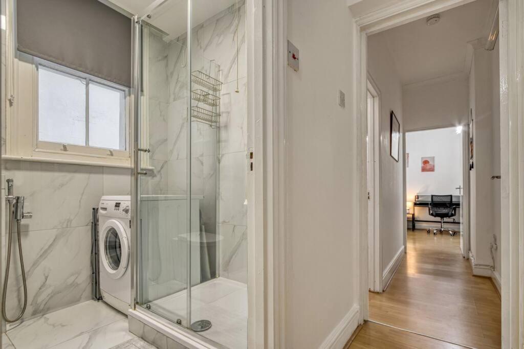דירות לונדון Cosy 2Br Retreat Near Paddington Station מראה חיצוני תמונה