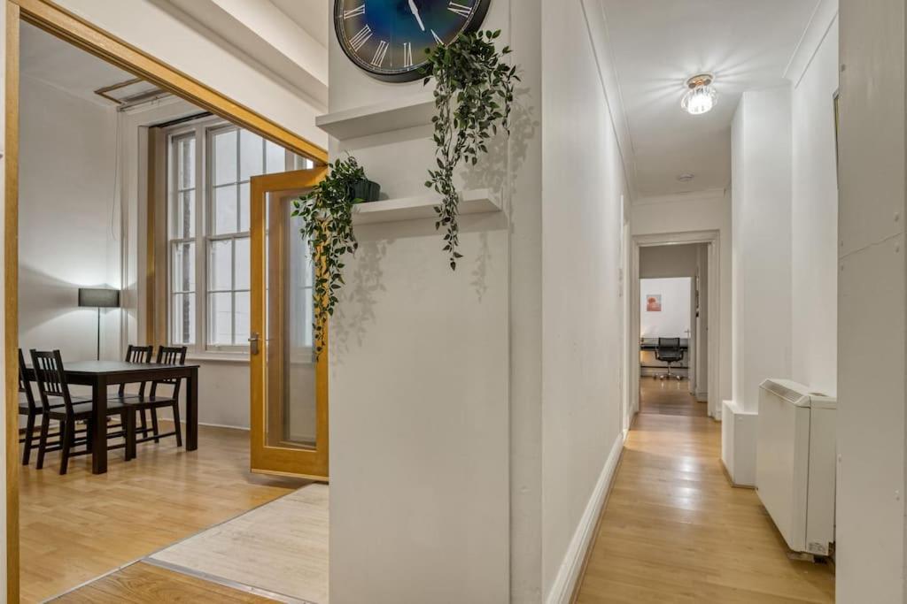 דירות לונדון Cosy 2Br Retreat Near Paddington Station מראה חיצוני תמונה