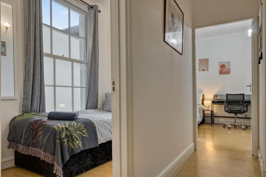 דירות לונדון Cosy 2Br Retreat Near Paddington Station מראה חיצוני תמונה