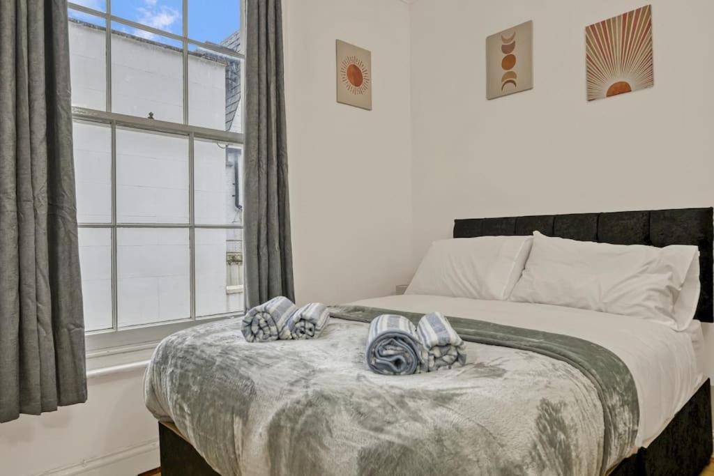 דירות לונדון Cosy 2Br Retreat Near Paddington Station מראה חיצוני תמונה